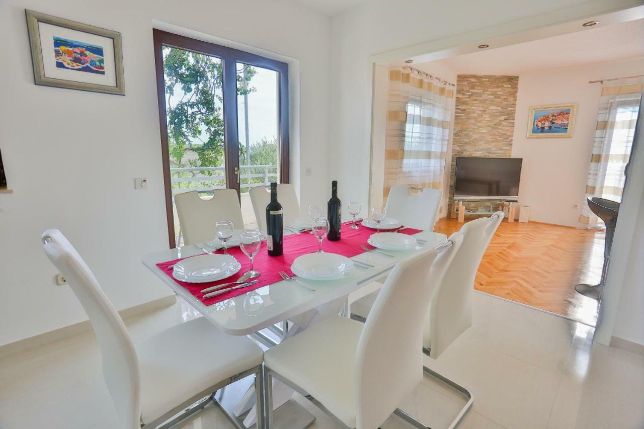 Villa Rako Dugi Rat Luaran gambar