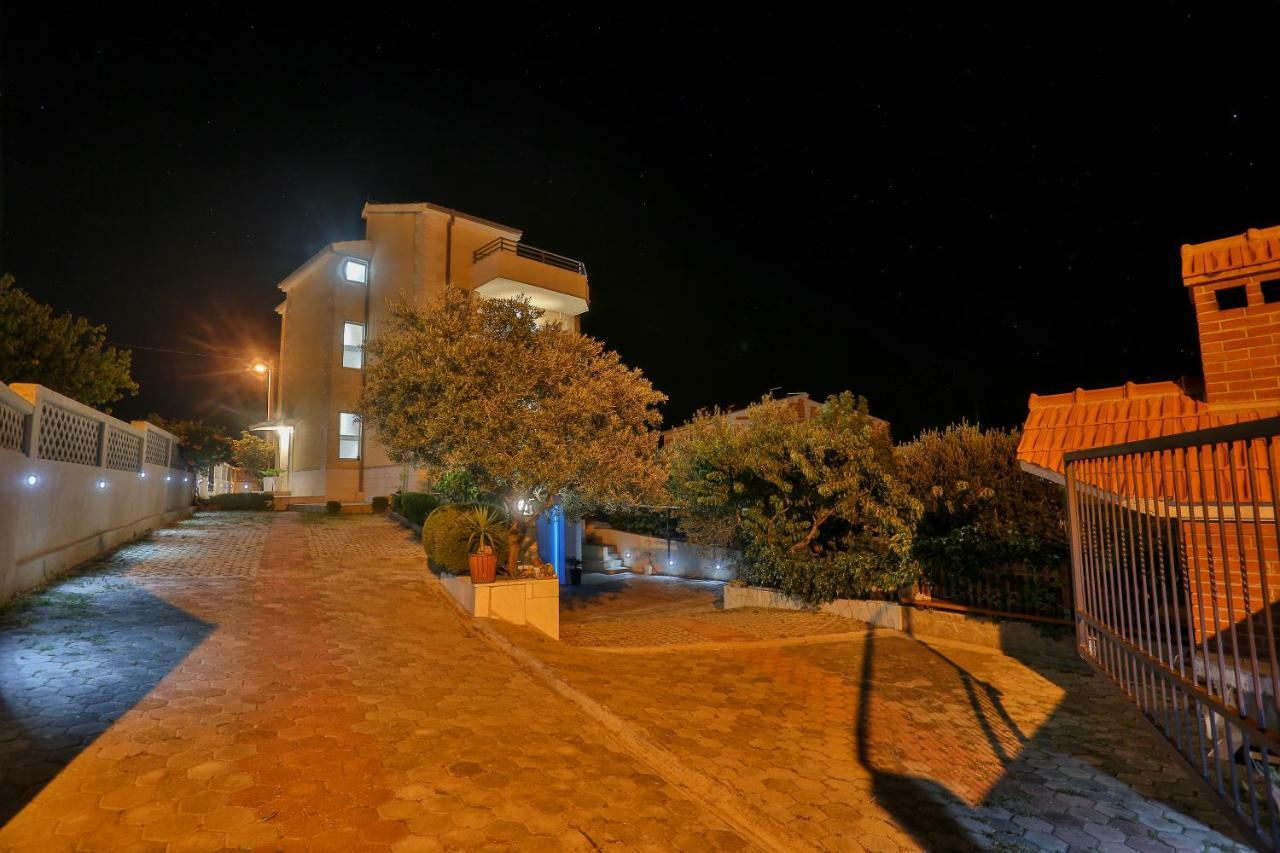 Villa Rako Dugi Rat Luaran gambar