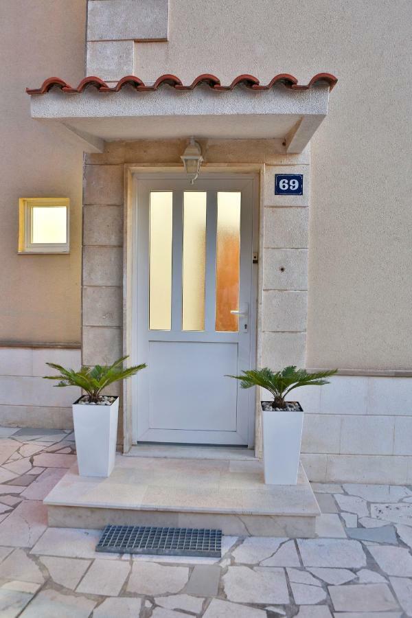 Villa Rako Dugi Rat Luaran gambar